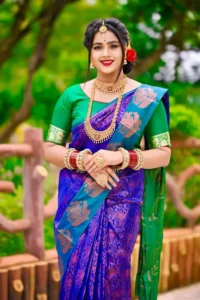 Woven Banarasi Jacquard Saree (Blue)