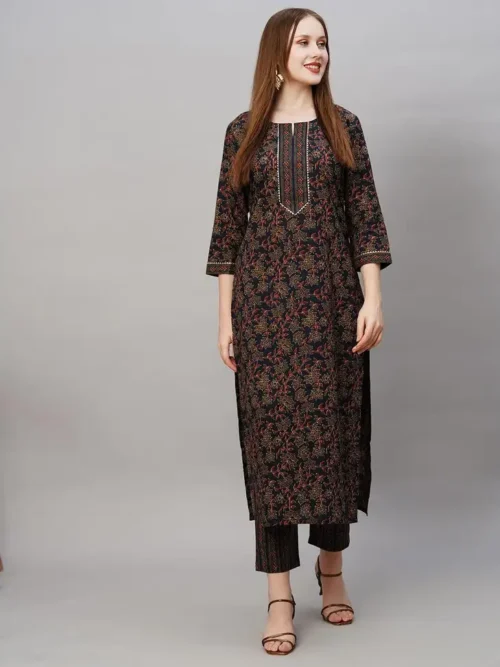 Women Kurta and Pant Set - Image 3